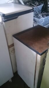 新見市菅生で回収した冷蔵庫