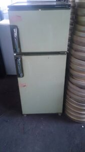 新見市高尾で回収した冷蔵庫