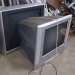 新見市足立で回収したテレビ