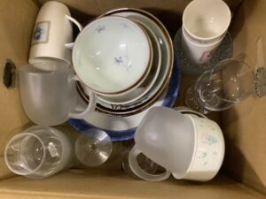 久米郡久米南町で引き取り回収から処分までした食器