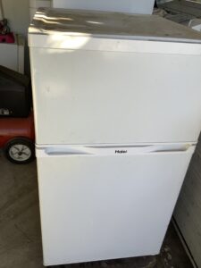 浅口市寄島町で引き取り回収から処分までした冷蔵庫