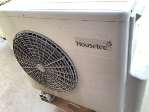 井原市高屋町で取り外し回収から処分までしたエアコン