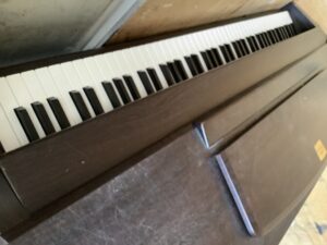 岡山市北区で引き取り回収から処分までした電子ピアノ