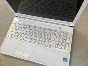 和気郡和気町で引き取り回収から処分までしたノートパソコン