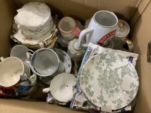 久米郡久米南町で引き取り回収から処分までした食器