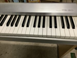 岡山市北区で引き取り回収から処分までした電子ピアノ