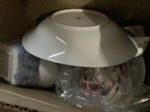 小田郡矢掛町で引き取り回収から処分までした食器