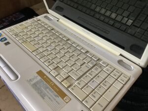 井原市西江原町で引き取り回収から処分までしたノートパソコン