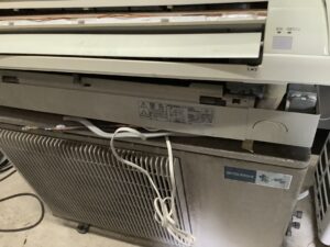 総社市清音で取り外し回収から処分までしたエアコン