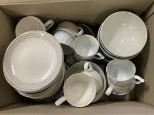 久米郡久米南町で引き取り回収から処分までした食器