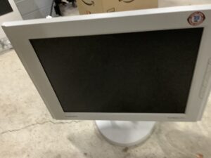 和気郡和気町で引き取り回収から処分までしたパソコンモニター