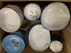 井原市井原町で引き取り回収から処分までした食器