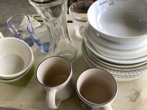 加賀郡吉備中央町で引き取り回収から処分までした食器