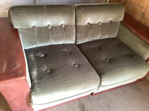 浅口郡里庄町で引き取り回収から処分までしたソファー