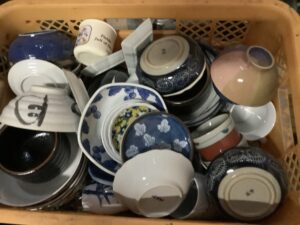 備前市西片上で引き取り回収から処分までした食器