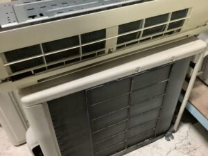 井原市東江原町で取り外し回収から処分までしたエアコン