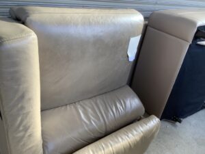 新見市新見で引き取り回収から処分までしたソファー