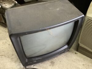 新見市井倉で引き取り回収から処分までしたテレビ