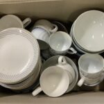 津山市一方で食器の回収から処分までさせて頂きました。