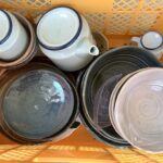 津山市昭和町で食器の回収から処分までさせて頂きました。