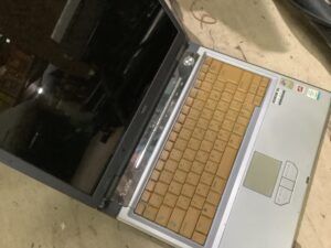 浅口市鴨方町で引き取り回収から処分までしたパソコン