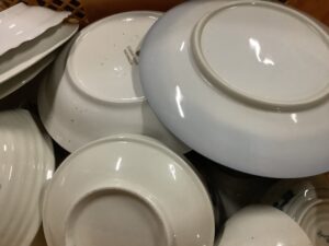 井原市美星町で引き取り回収から処分までした食器