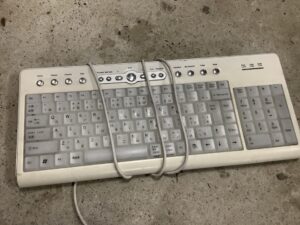 和気郡和気町で引き取り回収から処分までしたパソコンキーボード