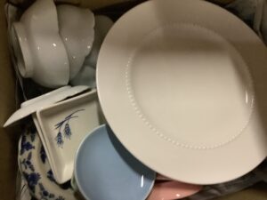 勝田郡勝央町で引き取り回収から処分までした食器
