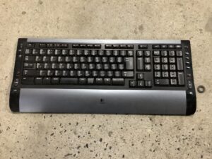 加賀郡吉備中央町で引き取り回収から処分までしたパソコンキーボード