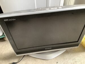 井原市西江原町で引き取り回収から処分までしたテレビ